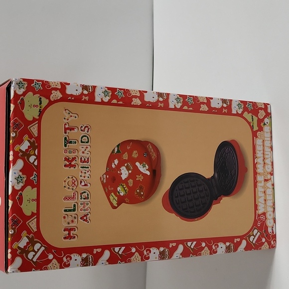 Hello Kitty Holiday Themed Mini Waffle Maker - Picture 2 of 4